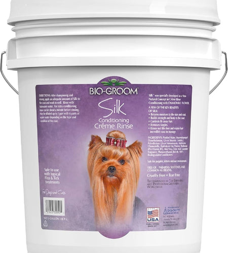Silk Creme Rinse Dog Conditioner – Dog Bathing Supplies, Puppy Shampoo, Cat & Dog Grooming Supplies for Sensitive Skin, Cruelty-Free, Made in USA, Tearless Dog Products – 32 Fl Oz 1-Pack